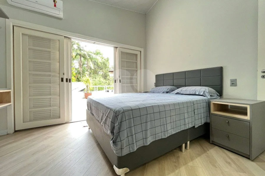 Casa à venda com 5 quartos, sendo 4 suítes, em Riviera de São Lourenço, Bertioga, SP