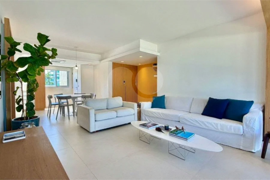 Apartamento à venda com 4 quartos, sendo 2 suítes, em Riviera de São Lourenço, Bertioga, SP