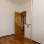 Cobertura duplex à venda na Mooca de 277m² com 3 dormitórios, 1 suíte e 3 vagas.