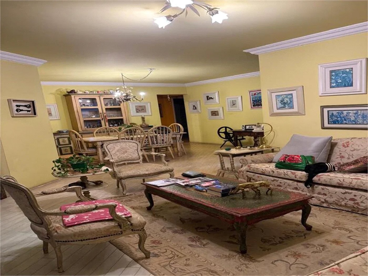 Apartamento à venda com 3 quartos, sendo 1 suíte,  em Jardim das Acácias, São Paulo, SP