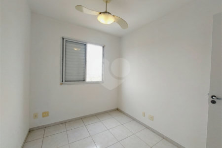 Apartamento à venda ou para alugar com 2 quartos em Vila Anastácio, São Paulo, SP