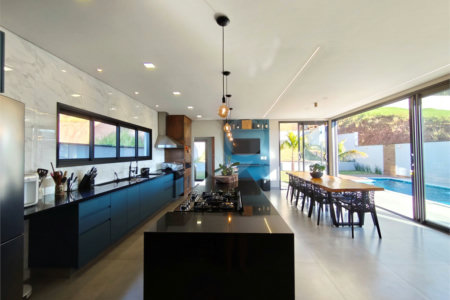 Casa à venda com 3 suítes no condomínio Villa D' Oro, Vinhedo - SP