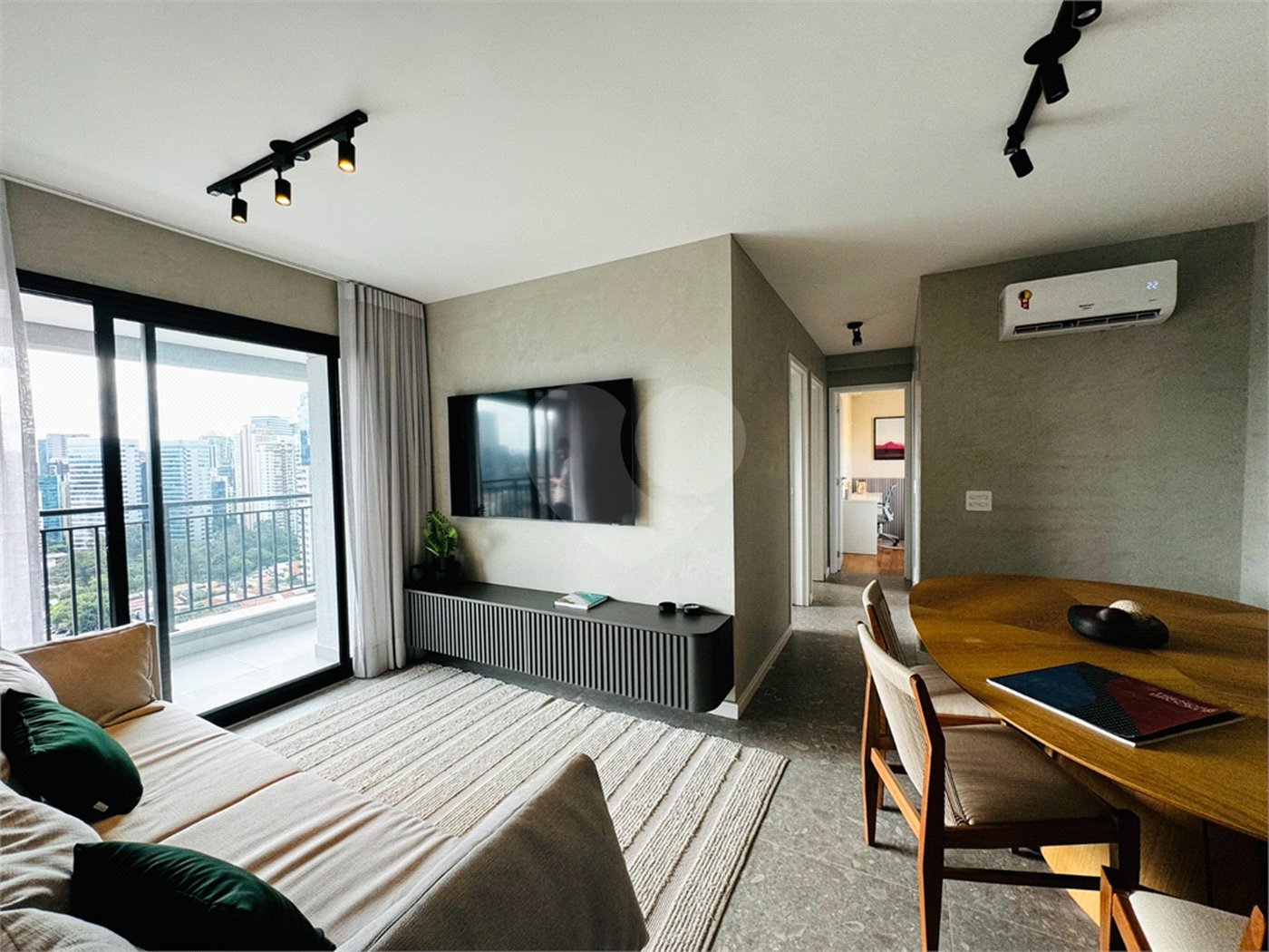 Apartamento à venda com 3 quartos em Vila Cordeiro, São Paulo, SP