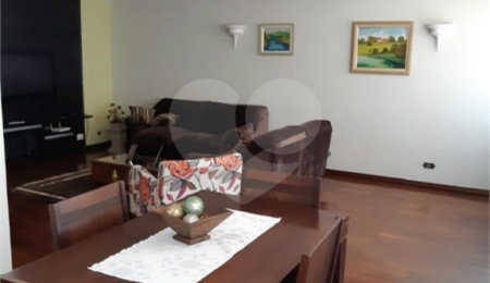 Sobrado à venda com 3 quartos, sendo 2 suítes,  em Vila Paulicéia, São Paulo, SP