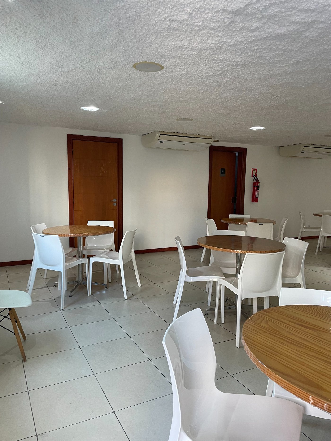 Cobertura à venda com 4 suítes em Ponta Verde, Maceió, AL