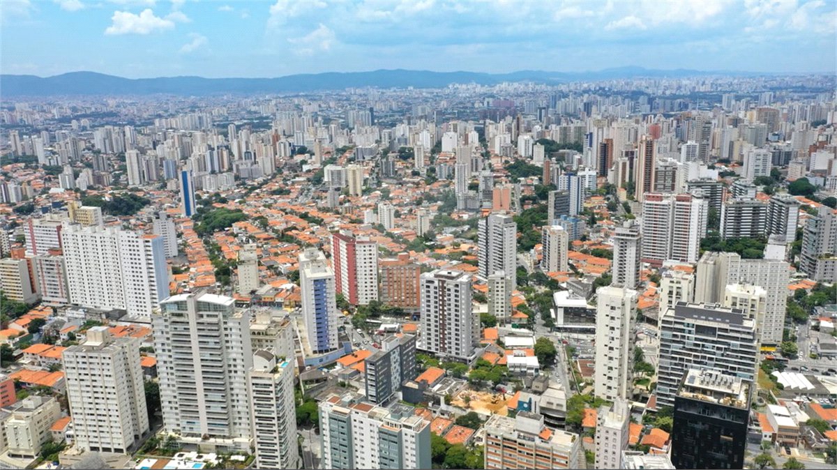 Apartamento à venda com 2 suítes em Vila Madalena, São Paulo, SP