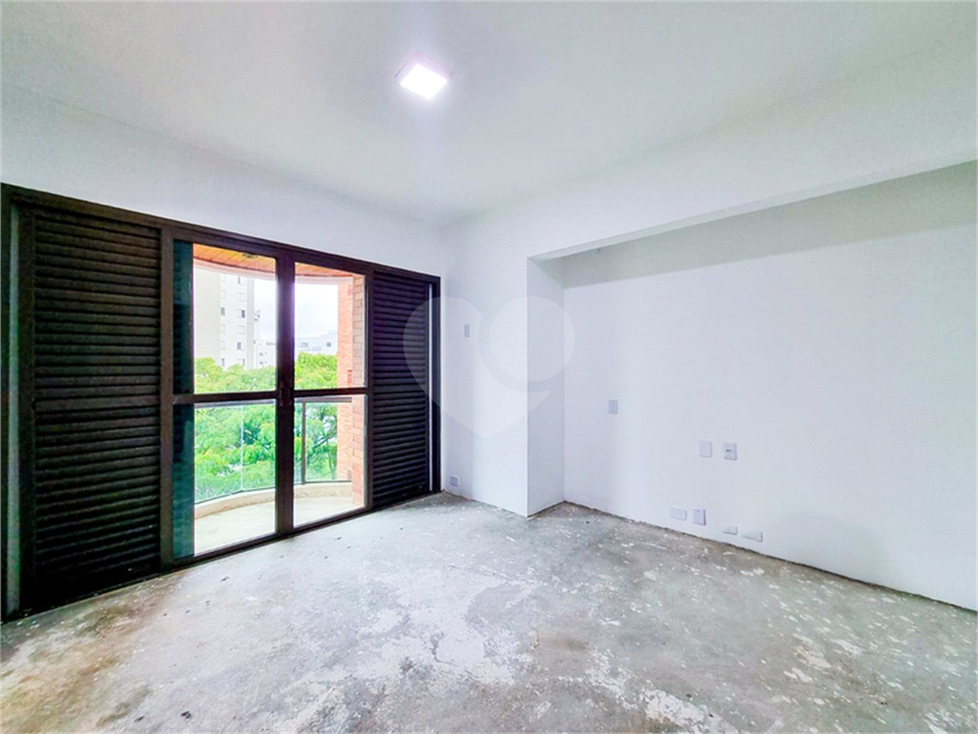Apartamento à venda com 4 suítes em Vila Suzana, São Paulo, SP