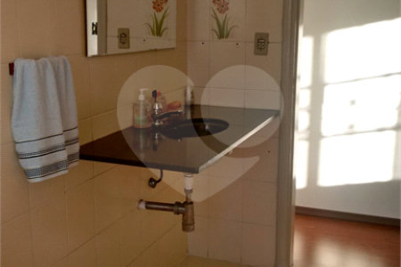Sobrado à venda com 3 quartos, sendo 1 suíte, em Jaguaré, São Paulo, SP