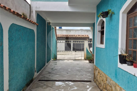 Sobrado à venda com 3 quartos, sendo 1 suíte, em Jardim Modelo, Suzano, SP