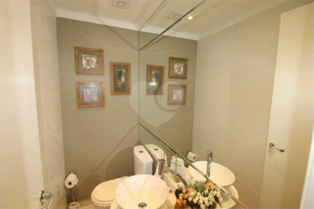 Apartamento à venda com 3 suítes em Santa Teresinha, São Paulo, SP