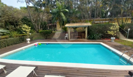 Chácara à venda com 4 quartos, sendo 1 suíte,  em Chácaras Polozzi, Louveira, SP