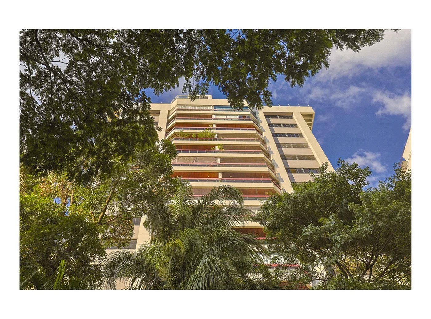 Apartamento à venda com 3 quartos, sendo 1 suíte, em Pinheiros, São Paulo, SP