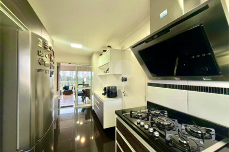 Apartamento à venda com 3 suítes em Campo Grande, São Paulo, SP