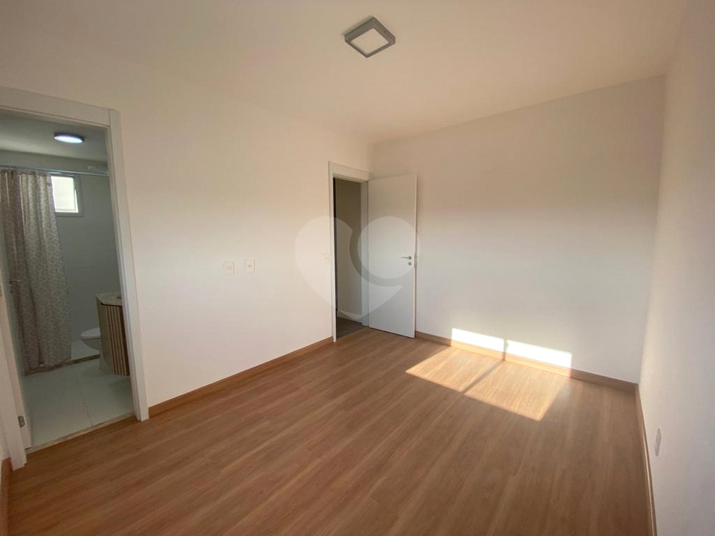 Apartamento à venda com 3 quartos, sendo 1 suíte, em Vila Guilherme, São Paulo, SP