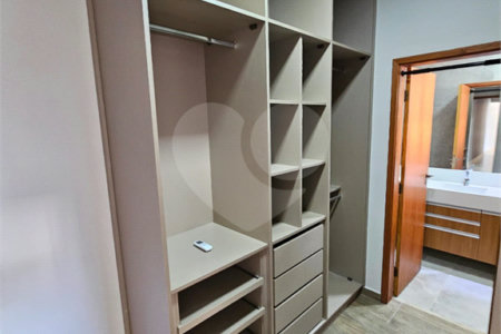 Casa à venda com 3 quartos, sendo 1 suíte,  no condomínio Mantova, Indaiatuba - SP