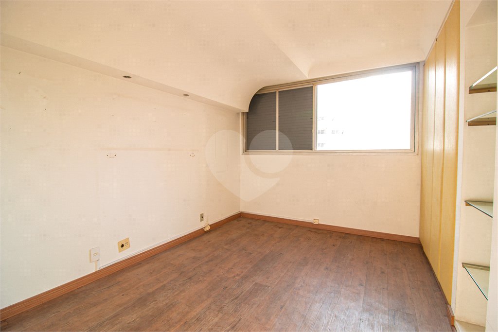 Apartamento à venda com 3 quartos, sendo 1 suíte, em Campo Belo, São Paulo, SP