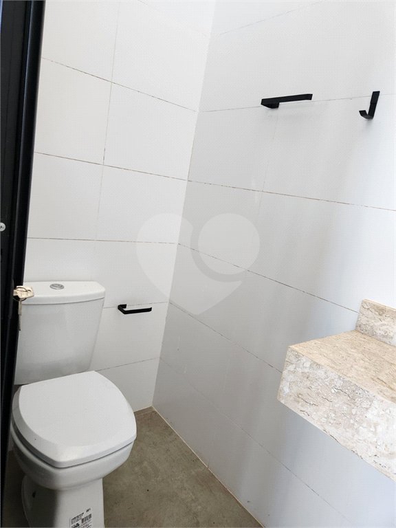 Casa à venda com 3 quartos, sendo 1 suíte, no condomínio Jd. Parque Alvorada, Araraquara - SP
