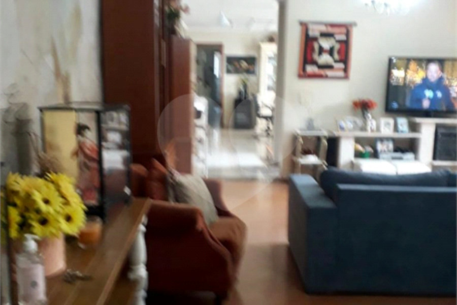 Sobrado à venda com 4 quartos, sendo 2 suítes,  em Parada Inglesa, São Paulo, SP