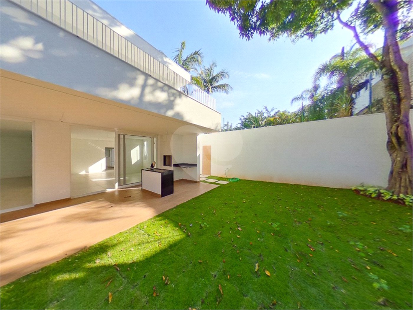 Casa à venda com 4 quartos, sendo 3 suítes,  em Jardim Marajoara, São Paulo, SP