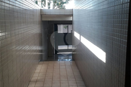 Sobrado à venda com 3 quartos em Jardim Oriental, São Paulo, SP