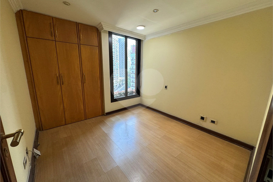 Apartamento à venda com 4 quartos, sendo 3 suítes, em Santana, São Paulo, SP