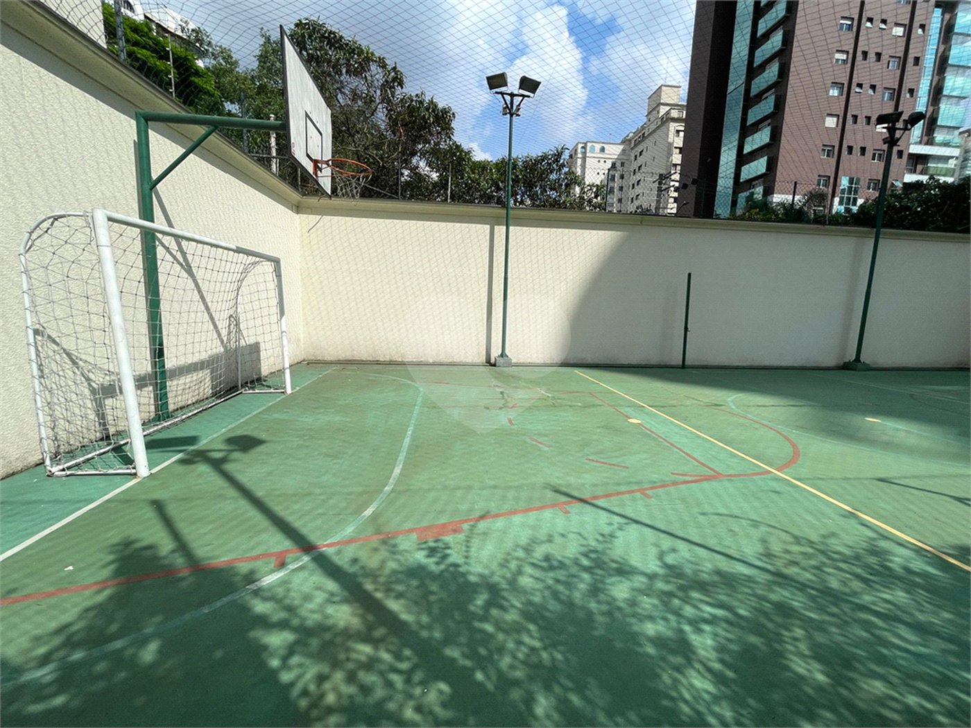Apartamento à venda com 3 suítes em Campo Belo, São Paulo, SP
