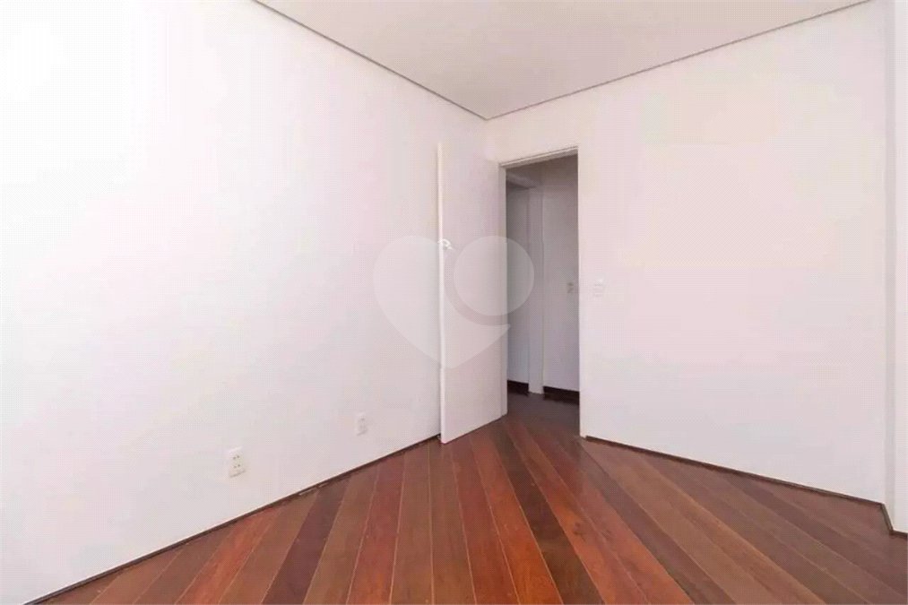 Cobertura à venda ou para alugar com 3 quartos, sendo 1 suíte,  em Vila Clementino, São Paulo, SP