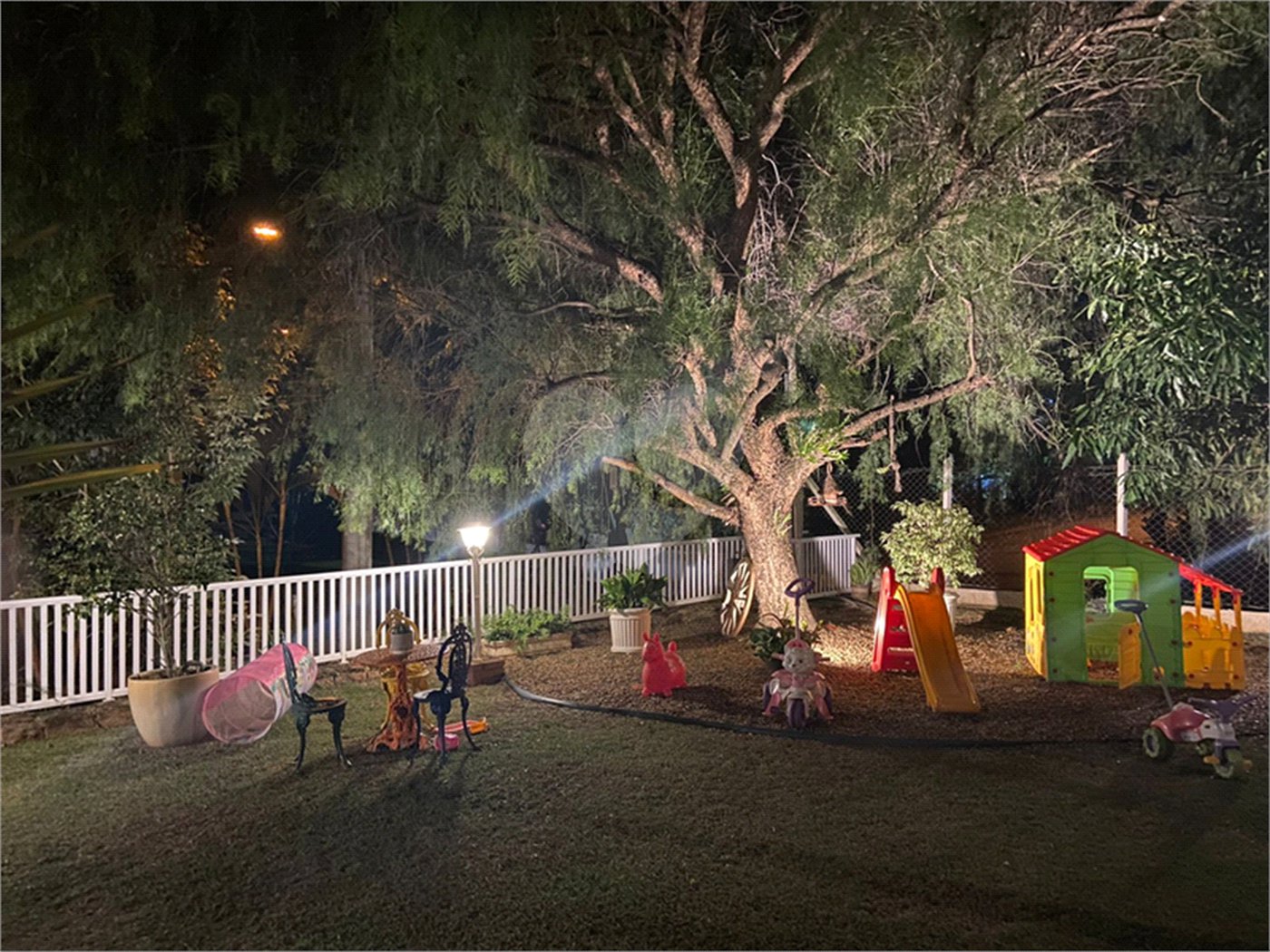 Casa à venda com 4 quartos, sendo 2 suítes, no condomínio Jardim do Ribeirão II, Itupeva - SP