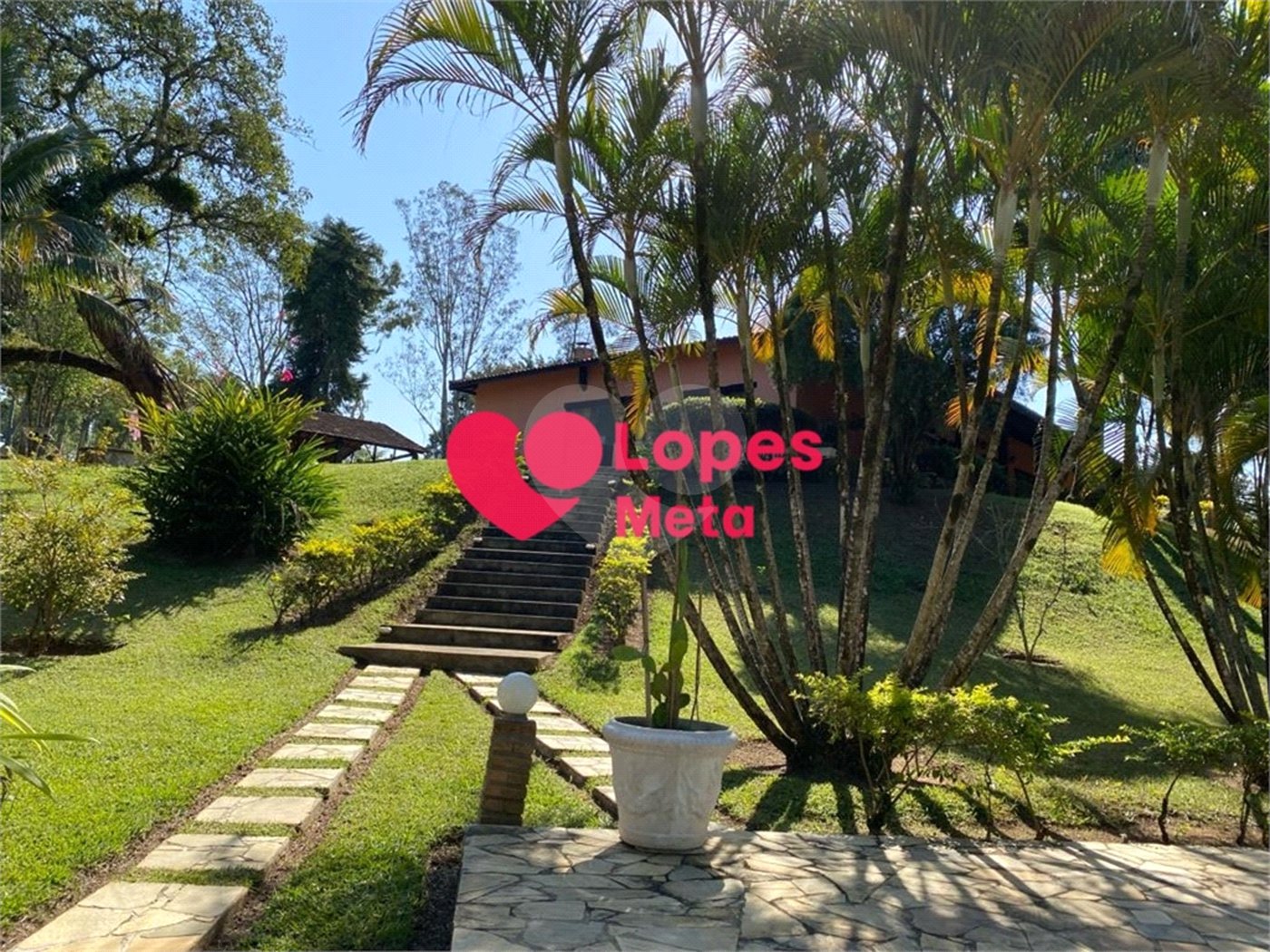 SITIO A VENDA, 33.000,OOM² COM 3 DORMITORIOS 1 SENDO SÚITE, 2 BANHEIROS, BAIRRO BOA VISTA, CAÇAPAVA