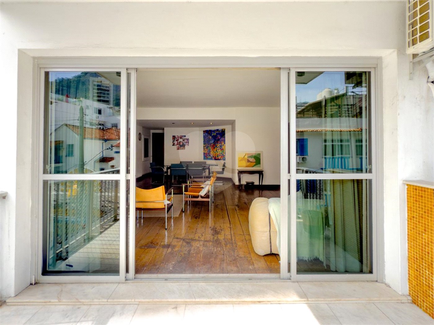 Apartamento à venda com 3 quartos, sendo 1 suíte,  em Lagoa, Rio de Janeiro, RJ