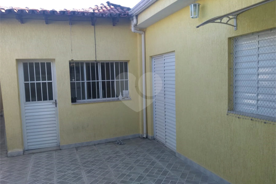Casa Térrea à venda com 4 quartos, sendo 1 suíte, em Vila Medeiros, São Paulo, SP