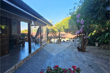 Casa Térrea à venda com 4 quartos, sendo 1 suíte, em Jardim Centenário, Atibaia, SP