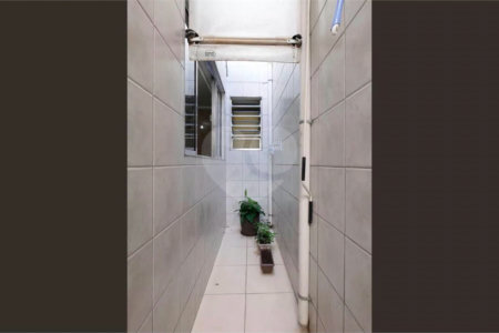 Sobrado à venda com 4 quartos, sendo 2 suítes,  em Vila Pompéia, São Paulo, SP