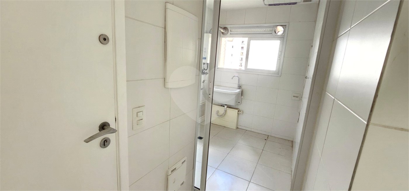 Apartamento à venda com 3 quartos, sendo 1 suíte, em Água Branca, São Paulo, SP