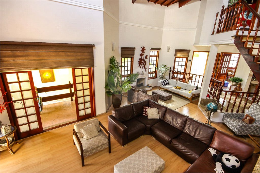 Casa à venda com 5 quartos, sendo 3 suítes, em City América, São Paulo, SP