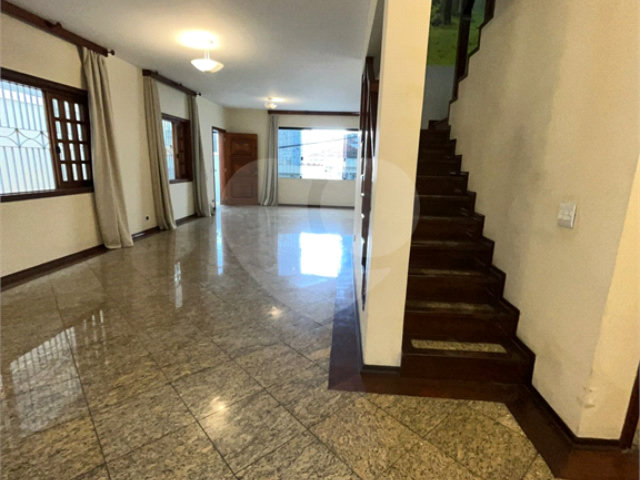 Sobrado à venda com 4 suítes em Tucuruvi, São Paulo, SP