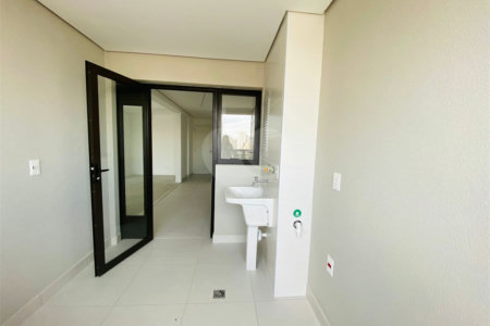 Apartamento à venda com 3 suítes em Aclimação, São Paulo, SP