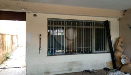 Exccelente imóvel totalmente reformado com 03 Dormts, 01 Suíte e 02 vagas.