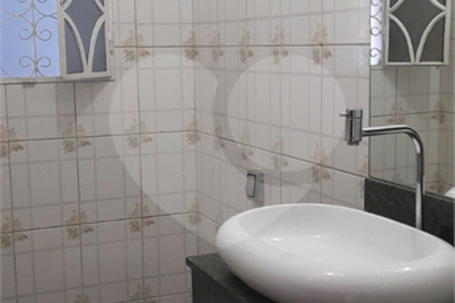 Casa à venda com 3 suítes em Limão, São Paulo, SP