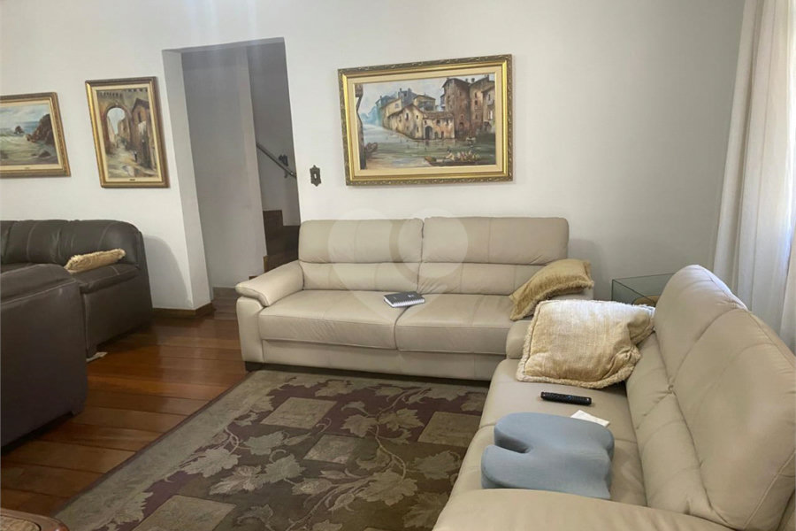 Sobrado à venda com 3 quartos, sendo 1 suíte, em Tremembé, São Paulo, SP