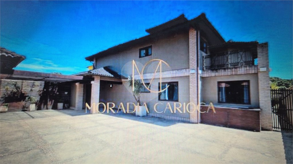 Casa à venda com 4 suítes em Jardim Peró, Cabo Frio, RJ