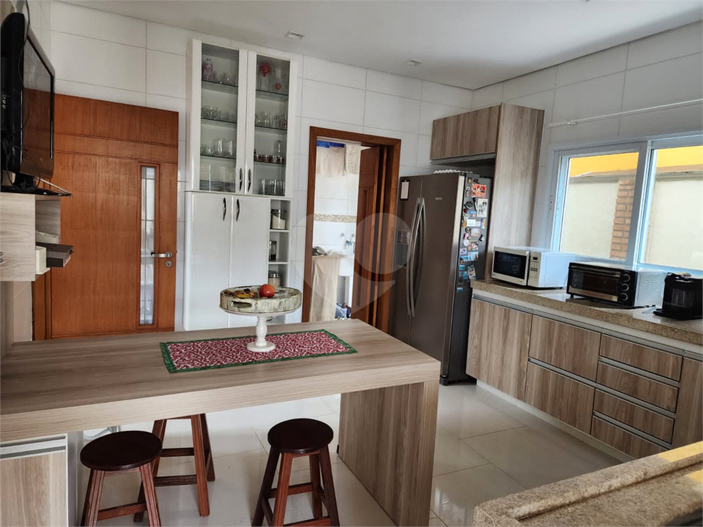 Casa à venda com 4 suítes no condomínio Pedra Grande, Atibaia - SP