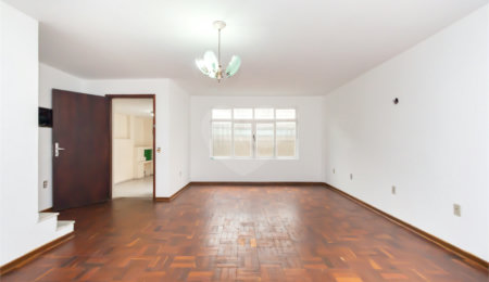 Casa à venda com 3 quartos, sendo 1 suíte,  em Vila Mascote, São Paulo, SP
