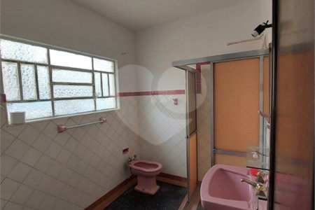 Sobrado à venda com 3 quartos em Vila Gumercindo, São Paulo, SP