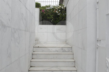 Casa à venda ou para alugar com 5 suítes em Jardim Leonor, São Paulo, SP