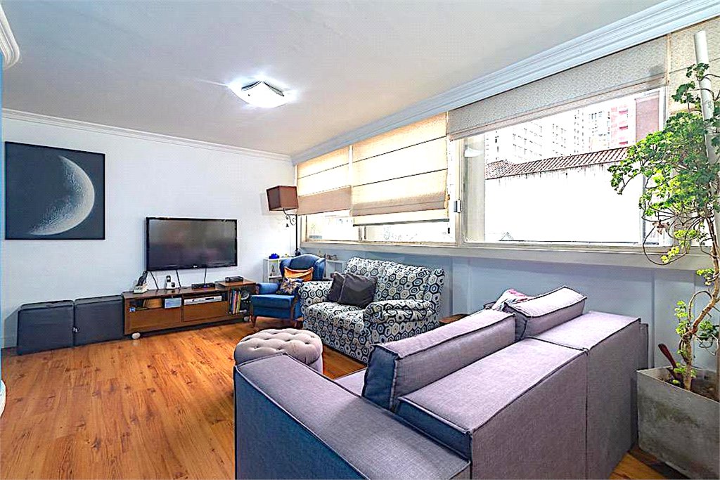 Apartamento à venda com 3 quartos, sendo 1 suíte, em Jardim Paulista, São Paulo, SP
