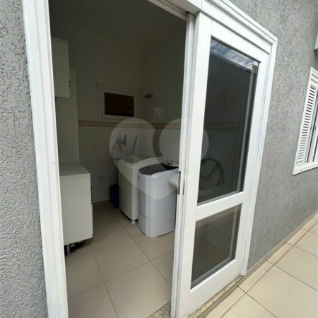Casa à venda com 3 quartos, sendo 1 suíte, no condomínio Parque do Varvito, Itu - SP