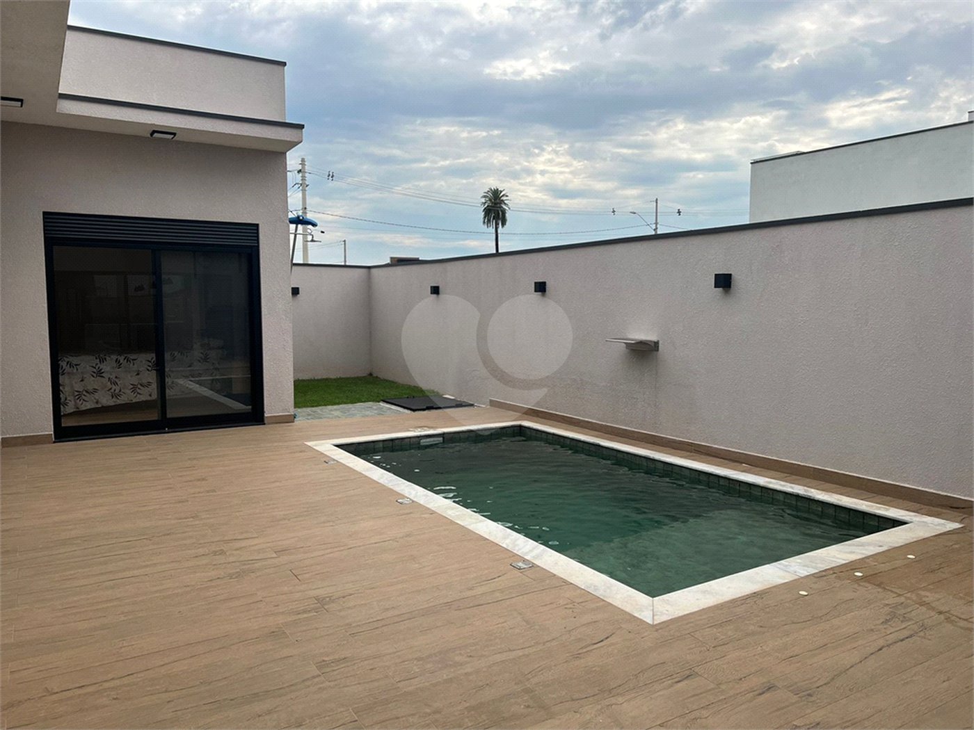 Casa à venda com 3 quartos, sendo 1 suíte, no condomínio Residencial Evidências, Indaiatuba - SP