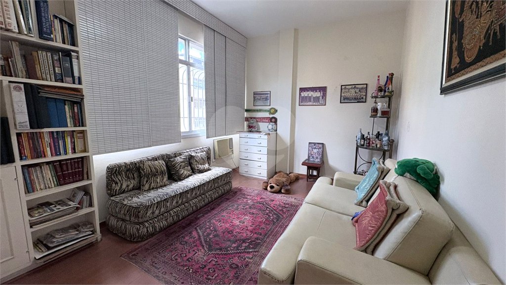 Apartamento à venda com 4 quartos, sendo 1 suíte,  em Tijuca, Rio de Janeiro, RJ