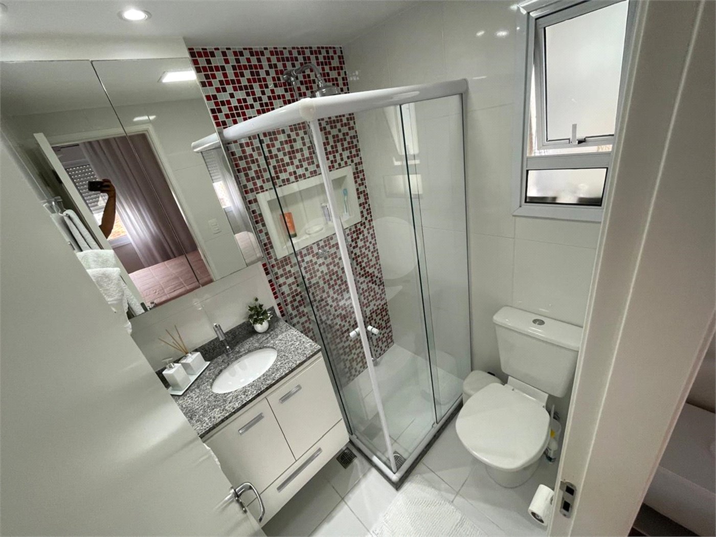 Apartamento à venda com 3 quartos, sendo 1 suíte, em Parada Inglesa, São Paulo, SP
